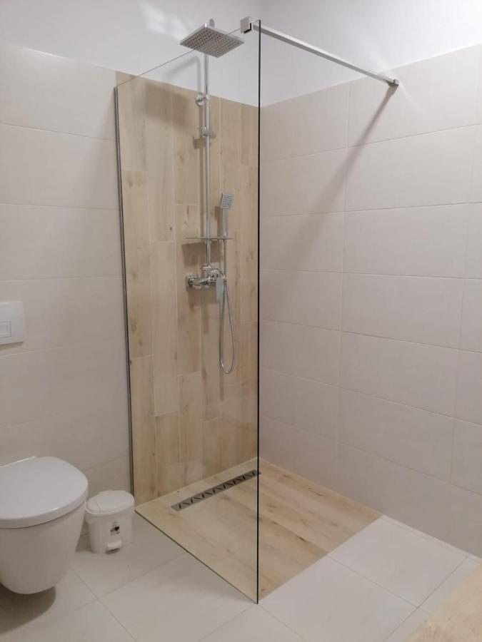 Pensiunea Casuta Din Deal Moisei Esterno foto